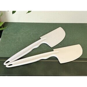 2-CUISINART DLC 650 White Scrapers / Spatulas 10” Long Rigid Plastic (Set Of 2)